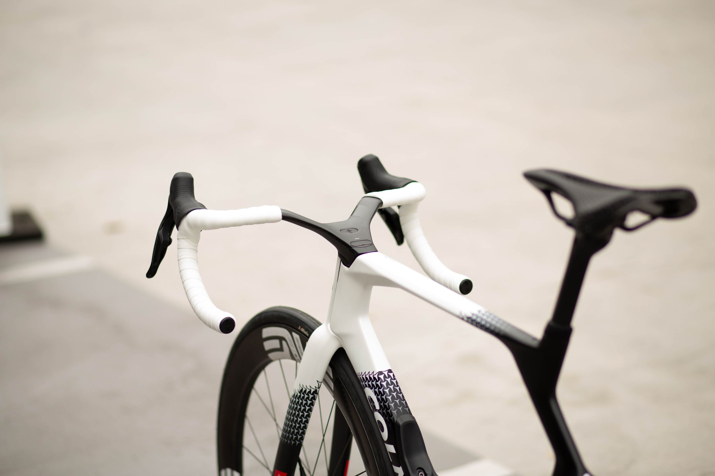 Colnago Y1RS: A 1x Red XPLR Build